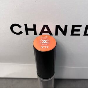 Chanel Le Beiges healthy glow Sheer Color stick